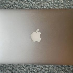 Apple MacBook Air 11インチ 2015