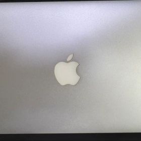 【軽量1.08kg】MacBook Air 11インチ Early 2015