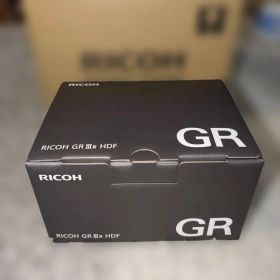 RICOH GR IIIx HDF コンパクトデジタルカメラ 新品未開封