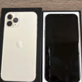 Apple iPhone 11 Pro 本体