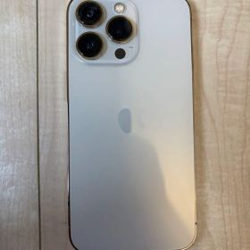 Apple iPhone 13 128GB 本体