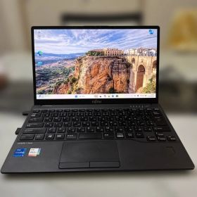 LIFEBOOK U9311/FX / 第11世代i5/256GB office