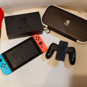 Nintendo Switch 本体 純正ケース付き