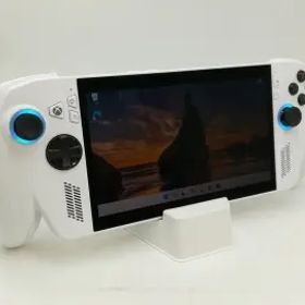 【中古】ASUS ROG Xbox Ally (2025) RC73YA-Z2A16G512 【Ryzen Z2 A 16G 512G WiFi】【札幌】保証期間１ヶ月【ランクA】