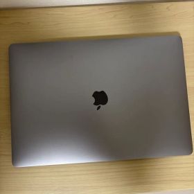 Apple MacBook Pro 16インチ ８TB