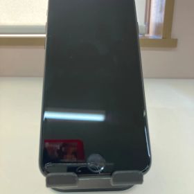 iPhone SE第3世代 64GB 013