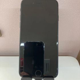 iPhone SE 第3世代 64GB 017