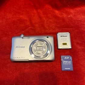動作良好！ Nikon COOLPIX A100 デジカメ