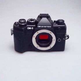 【中古】(オーエムシステム) OM SYSTEM OM-5 MARK II ボディ ブラック