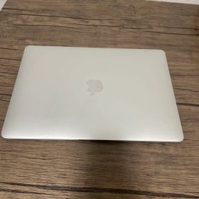 MacBook Air M1 メモリ8GB SSD256GB