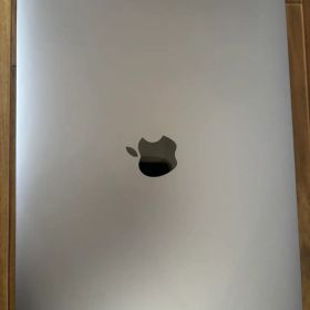 Apple MacBook Air M1 2020 本体
