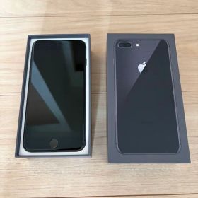 Apple iPhone 8 Plus 本体 64gb