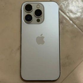 Apple iPhone 14 Pro 本体