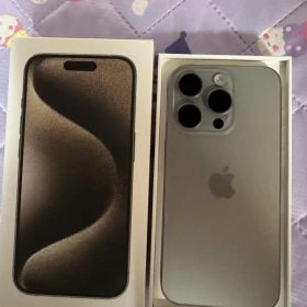 超美品！iPhone 15Pro 512GB本体バッテリー94% SIMフリー。