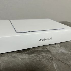 Apple MacBook Air 13インチ M4 2025 本体および付属品