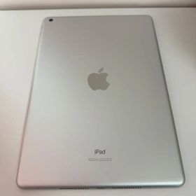 iPad 第8世代 32GB Wi-Fi シルバー A2270 箱・ケーブル付