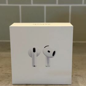 Apple AirPods 4 本体