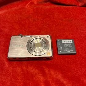 動作品！ LUMIX DMC-FH8 16メガピクセル コンパクトデジタルカメラ