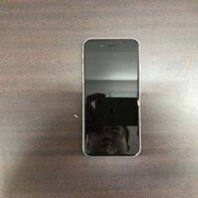 中古 【国内版SIMフリー】Apple iPhoneSE 4.7インチ (第3世代) 64GB (スターライト) MMYD3J/A 154843 状態： C:並品