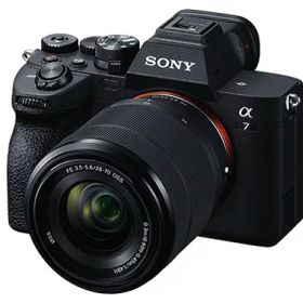 【ポイント10倍】 SONY デジタル一眼カメラ α7 IV ILCE-7M4K ズームレンズキット [タイプ：ミラーレス 画素数：3410万画素(総画素) 3300万画素(有効画素) 撮像素子：フルサイズ 35.9mm×23.9mm CMOS 重量：573 g] 【P10倍】