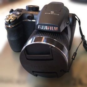 FUJIFILM FinePix S3200 デジタルカメラ 本体