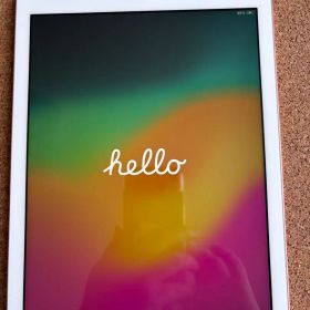 Apple iPad 本体 ローズゴールド【ジャンク品】本体のみ