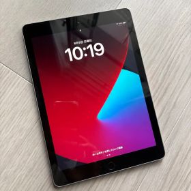 Apple iPad 本体 A1893 第6世代 32GB