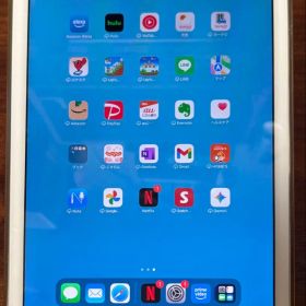 iPad 第6世代 Wi-Fi + Cellular 32GB シルバー doc