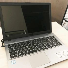 ASUSノートパソコン VivoBook X541UA