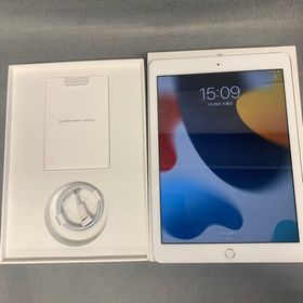 美品 SIMフリー iPad 第6世代 32GB Wi-Fi+Cellular版 シルバー色