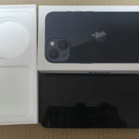 Apple iPhone 13 本体