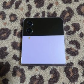 Galaxy Z Flip4 本体 docomo 美品