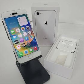 Apple iPhone 8 (MQ792)・スマホ・第11世代・ホワイト・SIMロックあり・DOCOMOキャリア・64GBiOS 15.6 #002981