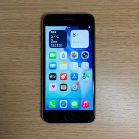 iPhoneSE第三世代 スターライト SIMフリー 64GB S