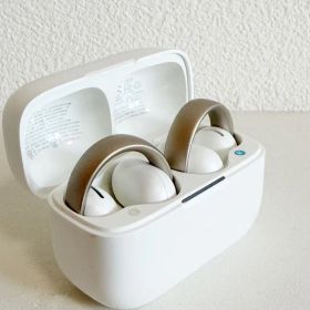 Anker Soundcore AeroClip ホワイト & ゴールド