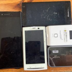docomo Sony 初代Xperia SO-01B他いろいろ ジャンク品５台