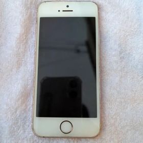 Apple iPhone SE 第1世代 本体32GB