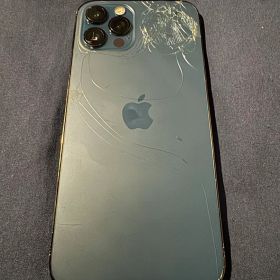 Apple iPhone 12 Pro 本体