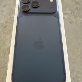 iPhone 17Pro max256g本体