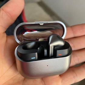 Samsung Galaxy Buds3 本体