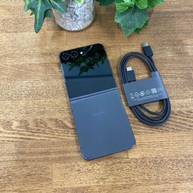 Galaxy Z Flip5 256GB グラファイト 国内版SIMフリー 送料無料