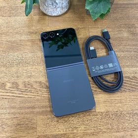 Galaxy Z Flip5 256GB グラファイト 国内版SIMフリー 送料無料