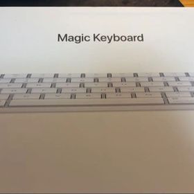 Apple Magic Keyboard 本体