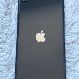 iPhone SE 第2世代本体 ブラック箱、付属品付き！超美品！