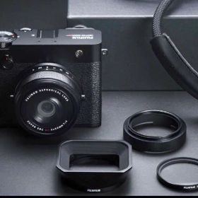 【美品・撮影約500枚】FUJIFILM GFX100RF 黒 富士フイルム