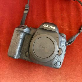 Canon EOS 5D Mark IV （5D Mark 4 ）