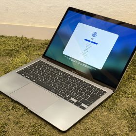 Apple MacBook Air M1 / メモリ8GB / SSD256GB / JISキーボード : 2608-M010