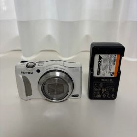 【美品】FUJIFILM FinePix F800EXR