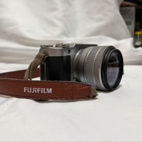 FUJIFILM ミラーレス一眼 X-A5
