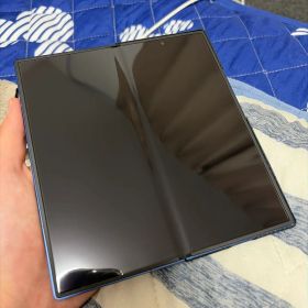 Samsung Galaxy Z Fold7 docomo SIMフリー